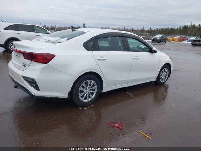 3KPF24AD5ME282274 KIA Forte Fe/lxs