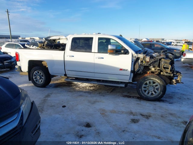 1GC4KWCY1KF118865 Chevrolet Silverado K3500 Lt