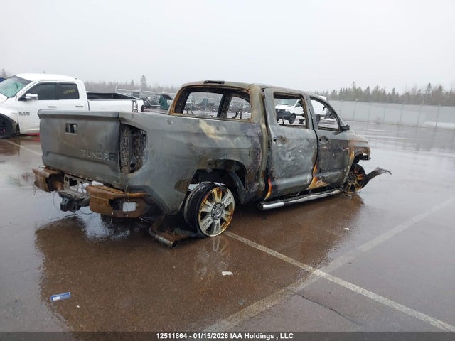 5TFAY5F19HX586615 Toyota Tundra Crewmax 1794/platinum