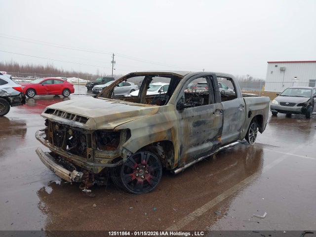5TFAY5F19HX586615 Toyota Tundra Crewmax 1794/platinum