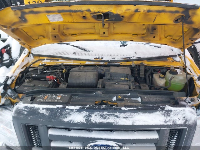 Ford E-450 Cutaway 2022 1FDFE4FN1NDC02265 Image 10