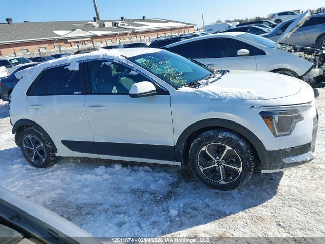 KNDCP3LE4S5274003 KIA Niro
