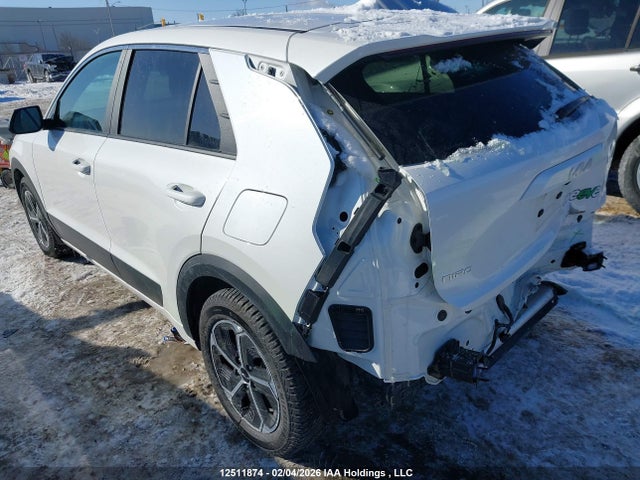 KNDCP3LE4S5274003 KIA Niro