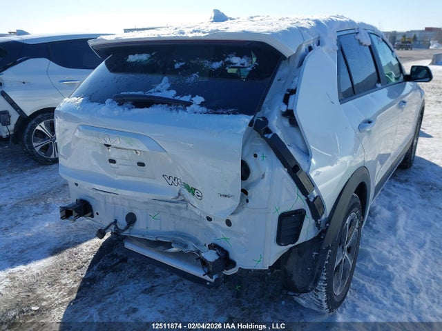 KNDCP3LE4S5274003 KIA Niro