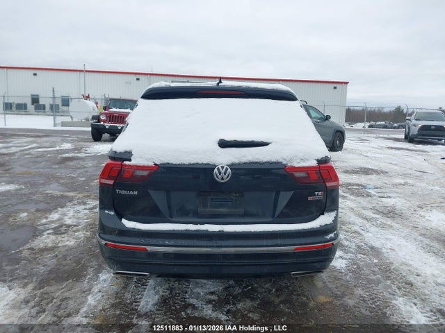 3VV4B7AX9JM216624 Volkswagen Tiguan Sel Premium