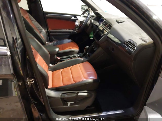3VV4B7AX9JM216624 Volkswagen Tiguan Sel Premium