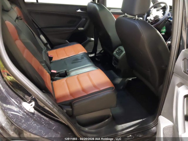 3VV4B7AX9JM216624 Volkswagen Tiguan Sel Premium