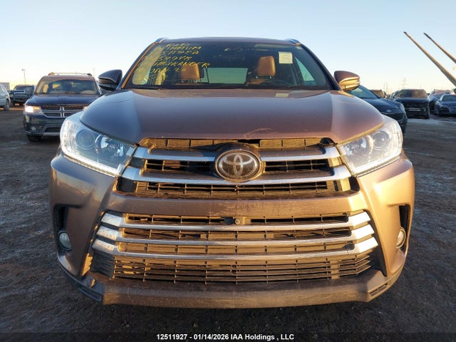 5TDDZRFH8HS358948 Toyota Highlander Limited