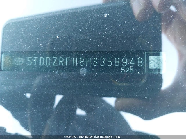 5TDDZRFH8HS358948 Toyota Highlander Limited