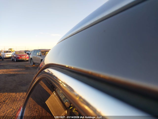 5TDDZRFH8HS358948 Toyota Highlander Limited