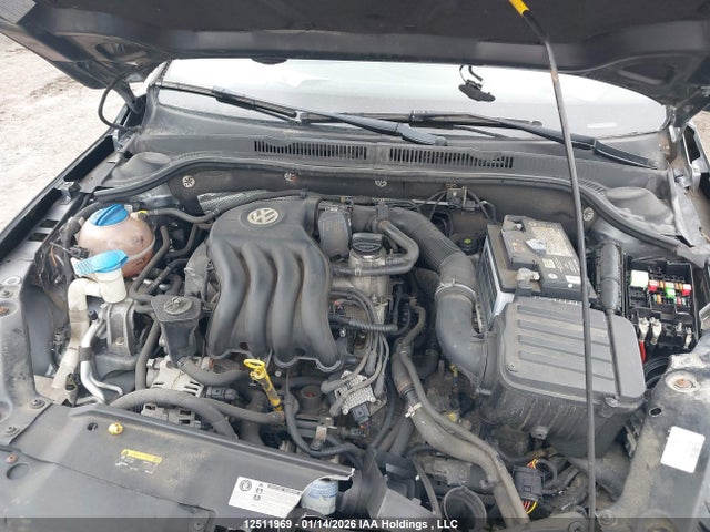 3VW2K7AJXFM299745 Volkswagen JETTA S