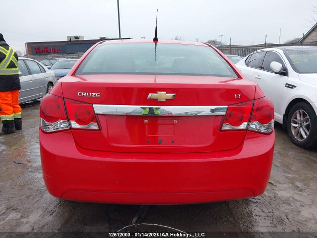 1G1PC5SB3E7421302 Chevrolet Cruze