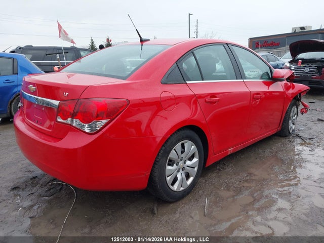 1G1PC5SB3E7421302 Chevrolet Cruze