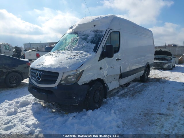 Mercedes-Benz Sprinter 2500 2016 WD3BE8DD0GP256432 Image 2