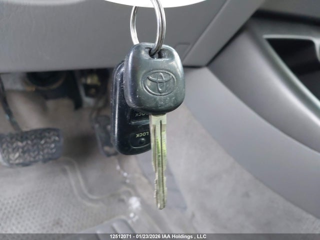 Aukcja sprzedaży 2003 Toyota Camry Le/xle, vin: JTDBE32K830240041, numer aukcji: 12512071