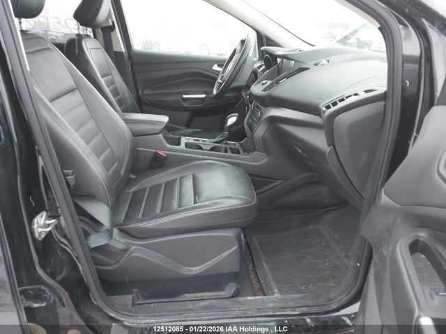 1FMCU9H90JUB47434 Ford ESCAPE SEL
