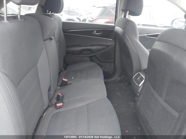 5XYPGDA34HG224209 KIA Sorento 2.4l Lx