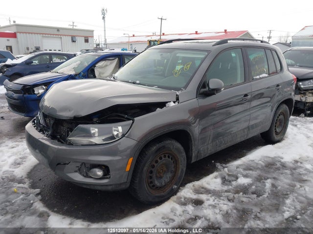 WVGHV7AX0FW533590 Volkswagen Tiguan S/se/sel/r-line