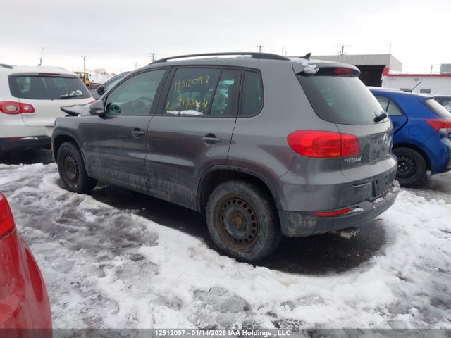 WVGHV7AX0FW533590 Volkswagen Tiguan S/se/sel/r-line