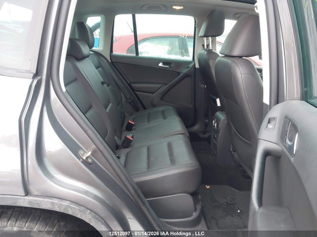 WVGHV7AX0FW533590 Volkswagen Tiguan S/se/sel/r-line