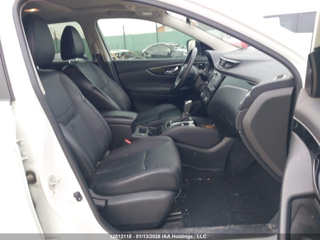 JN1BJ1CR9JW282548 Nissan Qashqai S/sl/sv