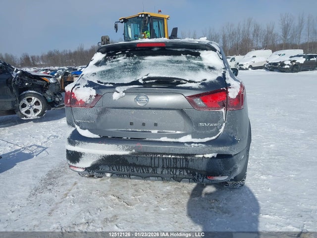 JN1BJ1CR8JW285053 Nissan QASHQAI