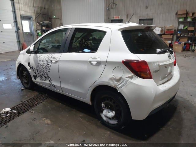VNKKTUD34FA026431 Toyota Yaris Se
