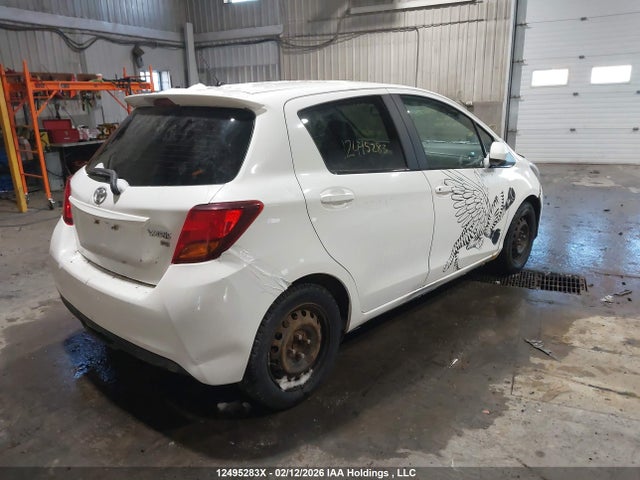 VNKKTUD34FA026431 Toyota Yaris Se
