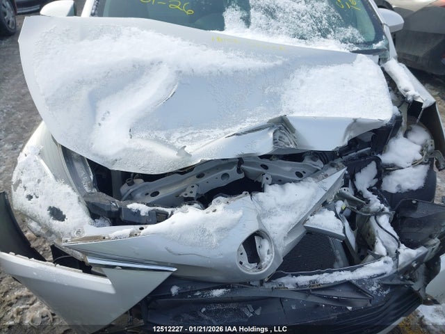 VNKKTUD38KA101335 Toyota Yaris L/le/se