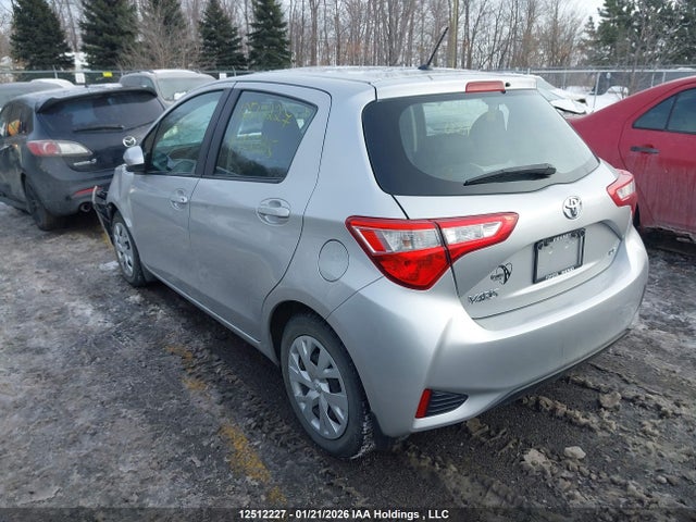 VNKKTUD38KA101335 Toyota Yaris L/le/se