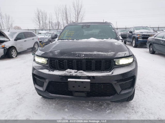 1C4RJHAGXRC211278 Jeep Grand Cherokee Laredo/altitude