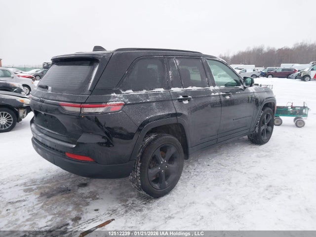 1C4RJHAGXRC211278 Jeep Grand Cherokee Laredo/altitude