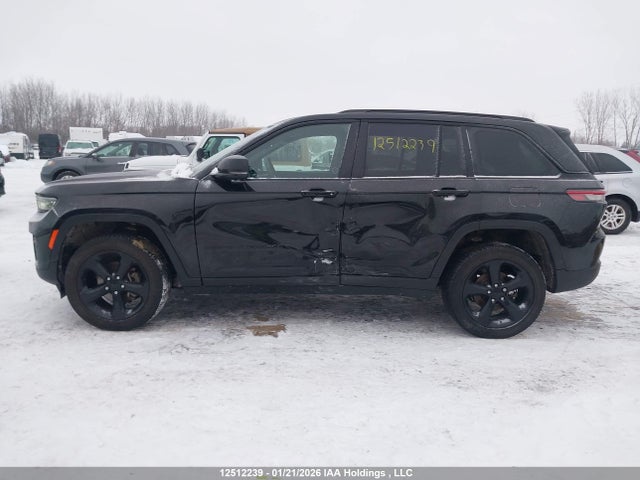 1C4RJHAGXRC211278 Jeep Grand Cherokee Laredo/altitude