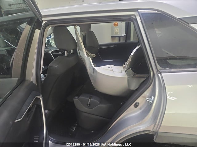 12512290 :رقم المزاد ، 2T3B1RFV0SC517568 vin ، 2025 Toyota Rav4 Le مزاد بيع