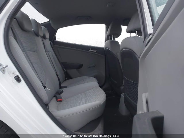 Hyundai ACCENT L 2015 KMHCT4AEXFU880336 Image 8