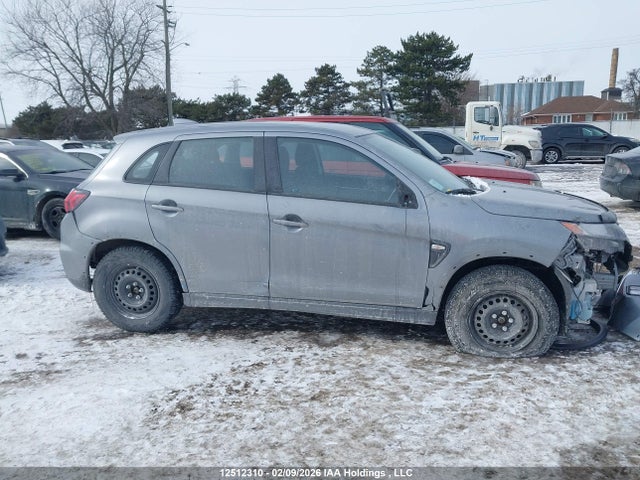JA4AJUAU8SU602970 Mitsubishi RVR