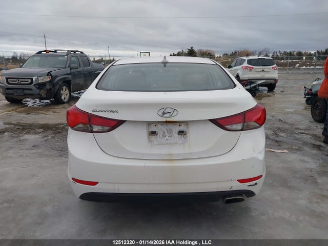 KMHDH4AH7FU305885 Hyundai Elantra Se/sport/limited