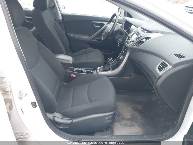 KMHDH4AH7FU305885 Hyundai Elantra Se/sport/limited