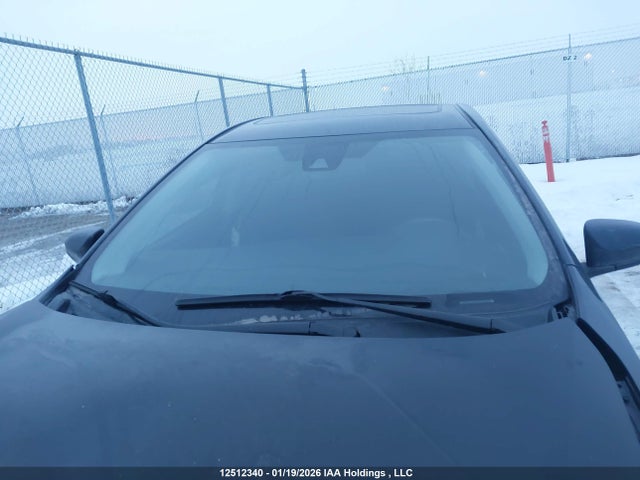 2T1BURHE3JC064171 Toyota COROLLA LE