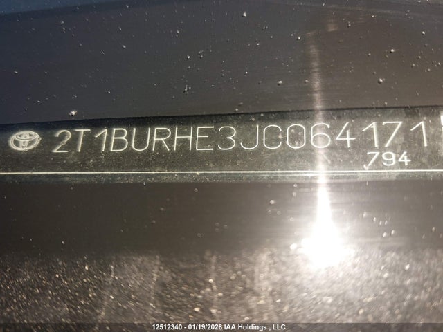 2T1BURHE3JC064171 Toyota COROLLA LE