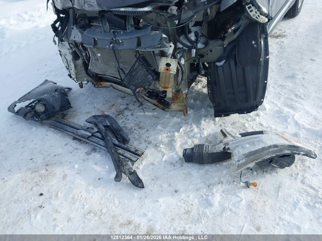 JA4JZ3AX9HZ607541 Mitsubishi Outlander Se