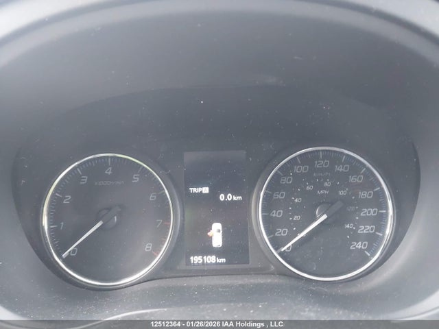 JA4JZ3AX9HZ607541 Mitsubishi Outlander Se