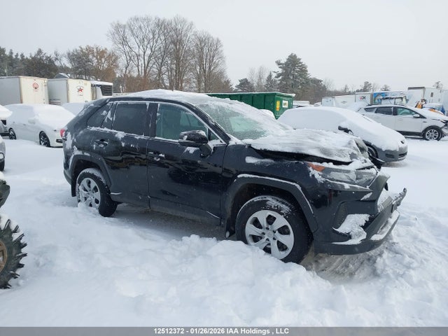 12512372 :رقم المزاد ، 2T3B1RFV3NC304148 vin ، 2022 Toyota Rav4 Le مزاد بيع