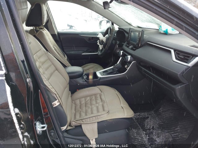 12512372 :رقم المزاد ، 2T3B1RFV3NC304148 vin ، 2022 Toyota Rav4 Le مزاد بيع