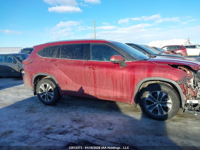 5TDGZRBHXMS158408 Toyota Highlander Xle