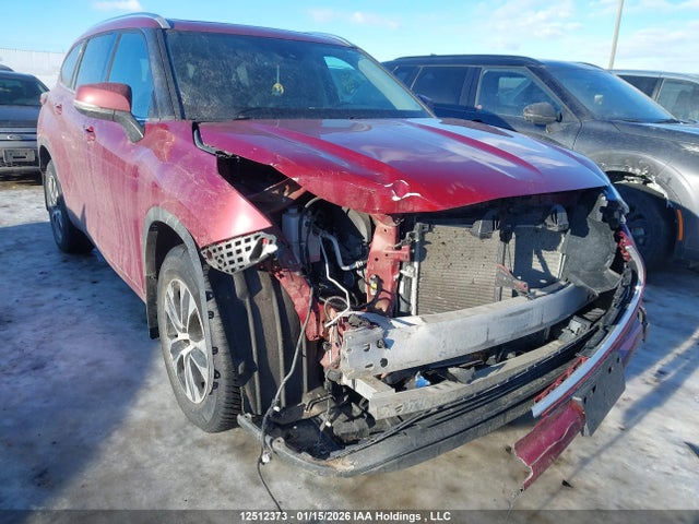 5TDGZRBHXMS158408 Toyota Highlander Xle