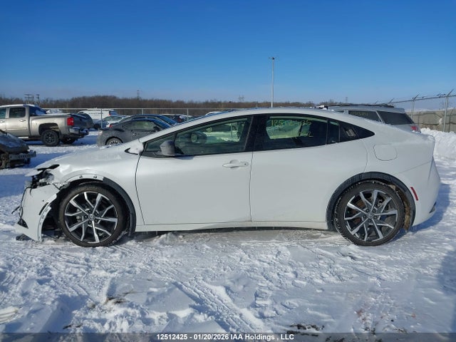 JTDACACU1S3049032 Toyota Prius