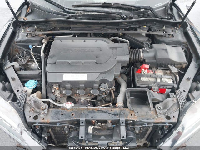 1HGCT2B9XGA800581 Honda Accord Touring