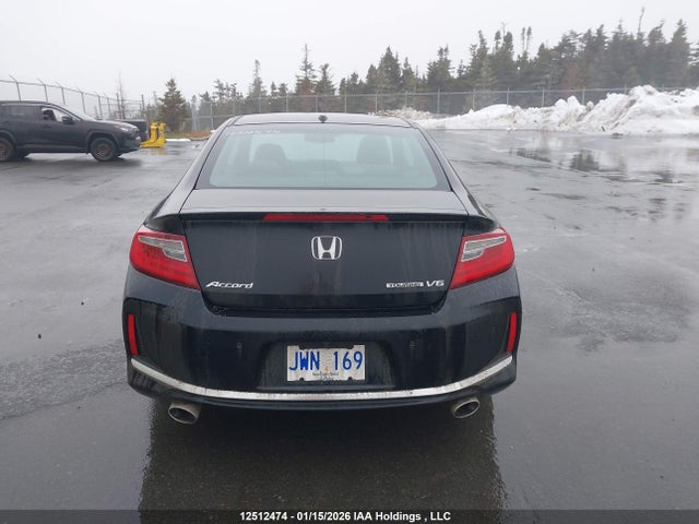 1HGCT2B9XGA800581 Honda Accord Touring
