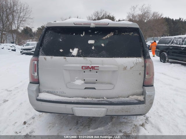 GMC Yukon Xl Sle 2017 1GKS2FKC7HR405099 Image 16